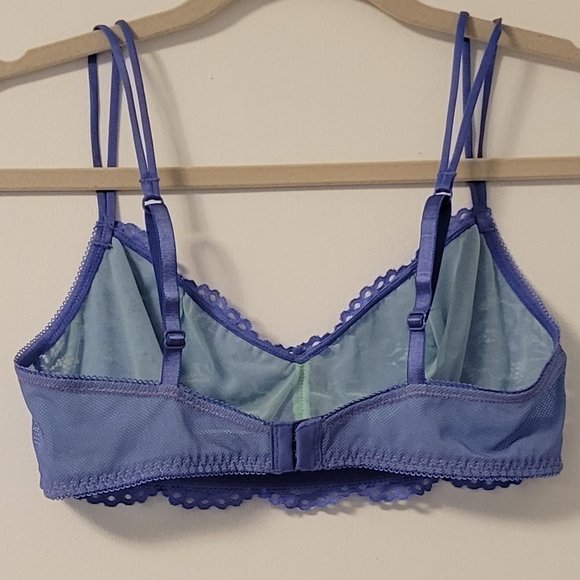 b. tempt'd by Wacoal lilac blue lace bralette w/ adjustable straps sz: M - Picture 4 of 5